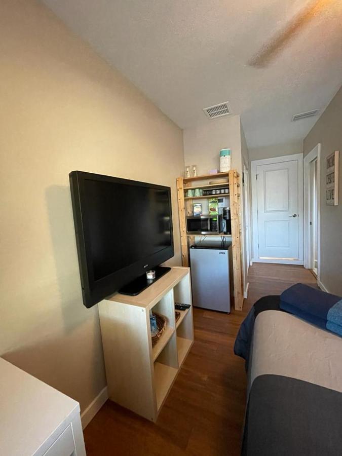 Quaint Guest Room Close To Siesta Key Sarasota Buitenkant foto